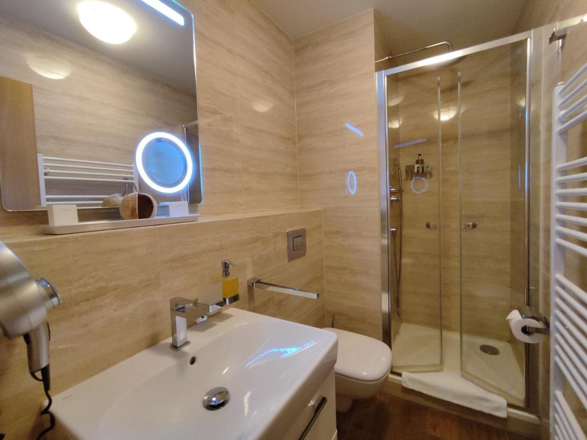 Anensky Apartman C303 - S O2 Tv A Stabilni Rychlou Wifi, S Moznosti Dokoupeni Bufetovych Snidani - By Relax ハルラホフ エクステリア 写真
